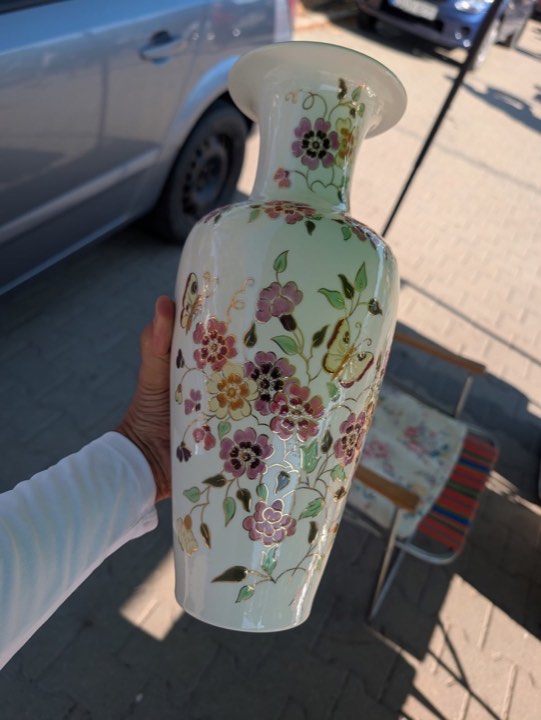 Virágmintás porcelán váza